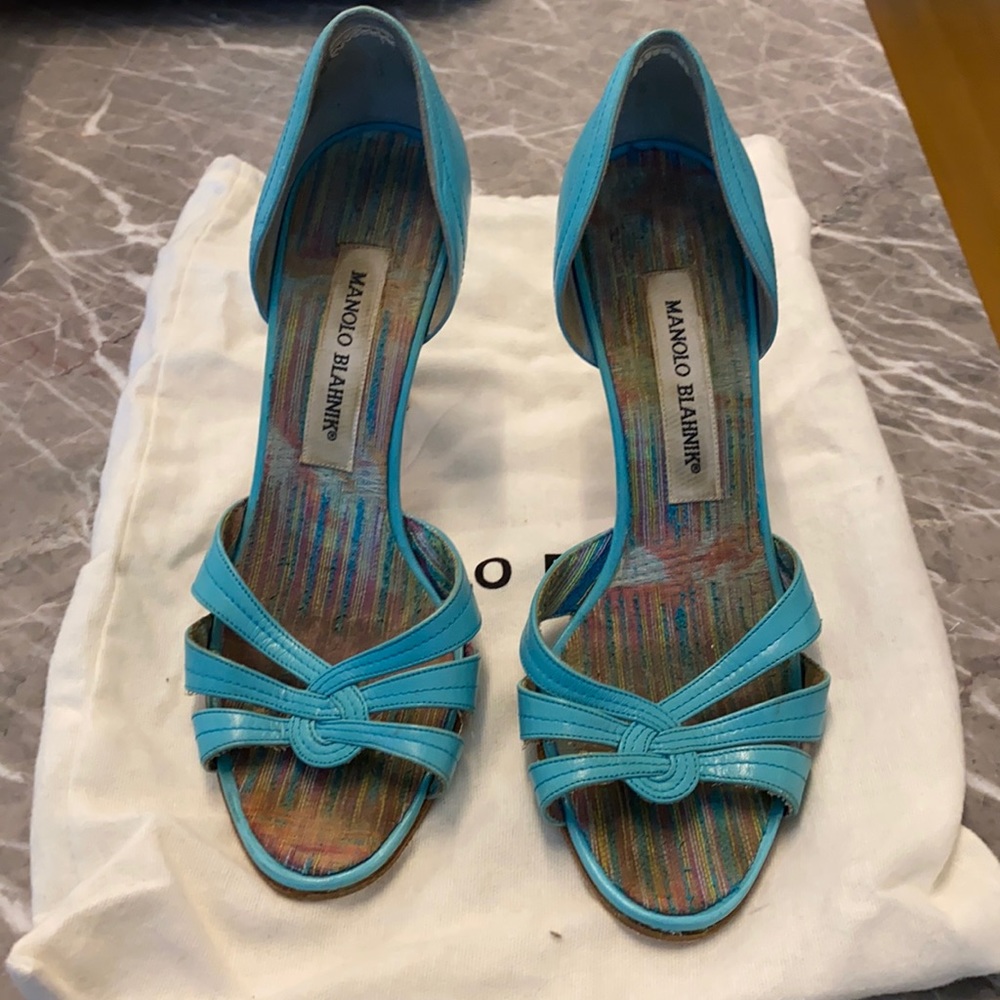 Manolo Blahnik Turquoise Pumps